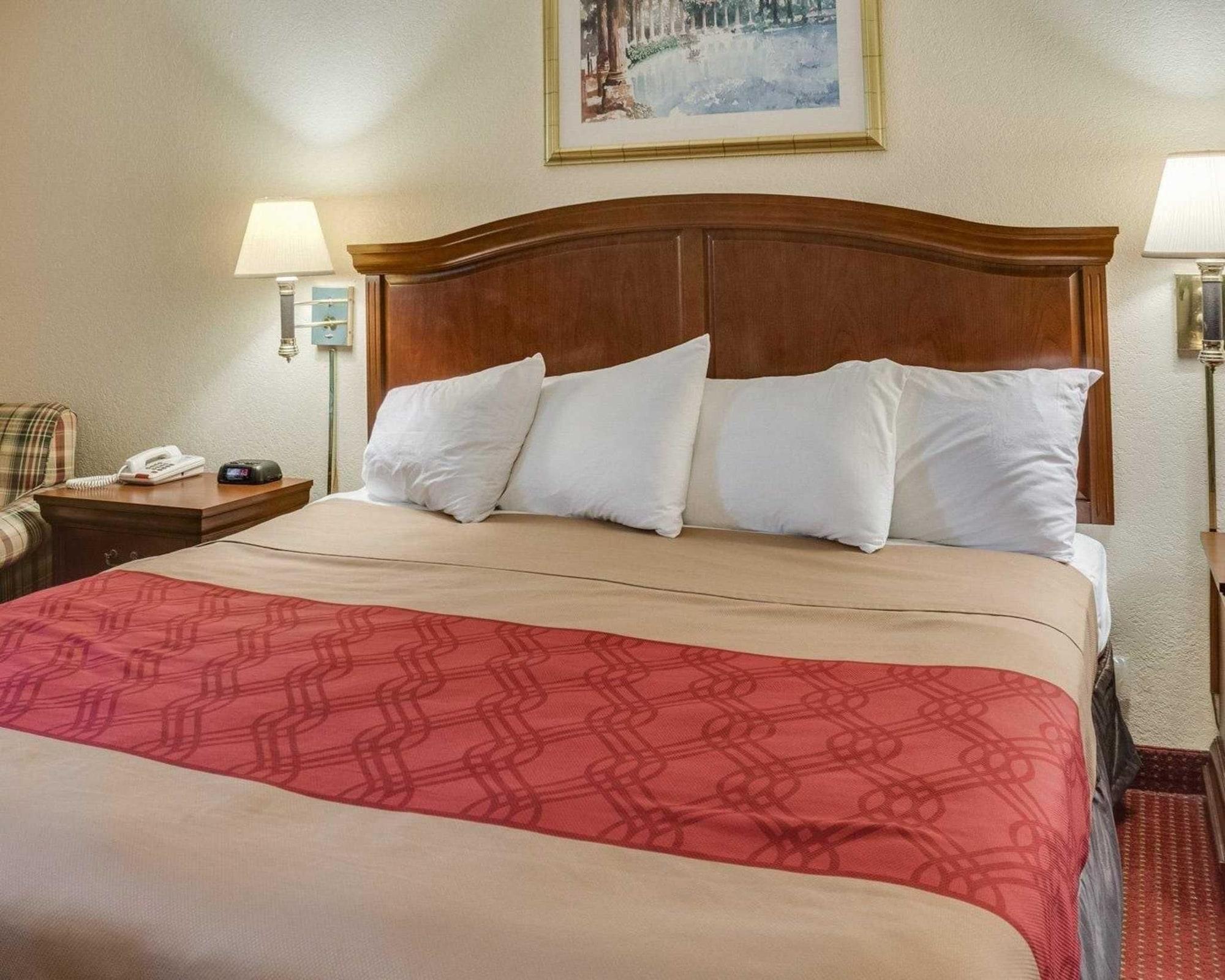 Econo Lodge Little Creek Norfolk Bagian luar foto