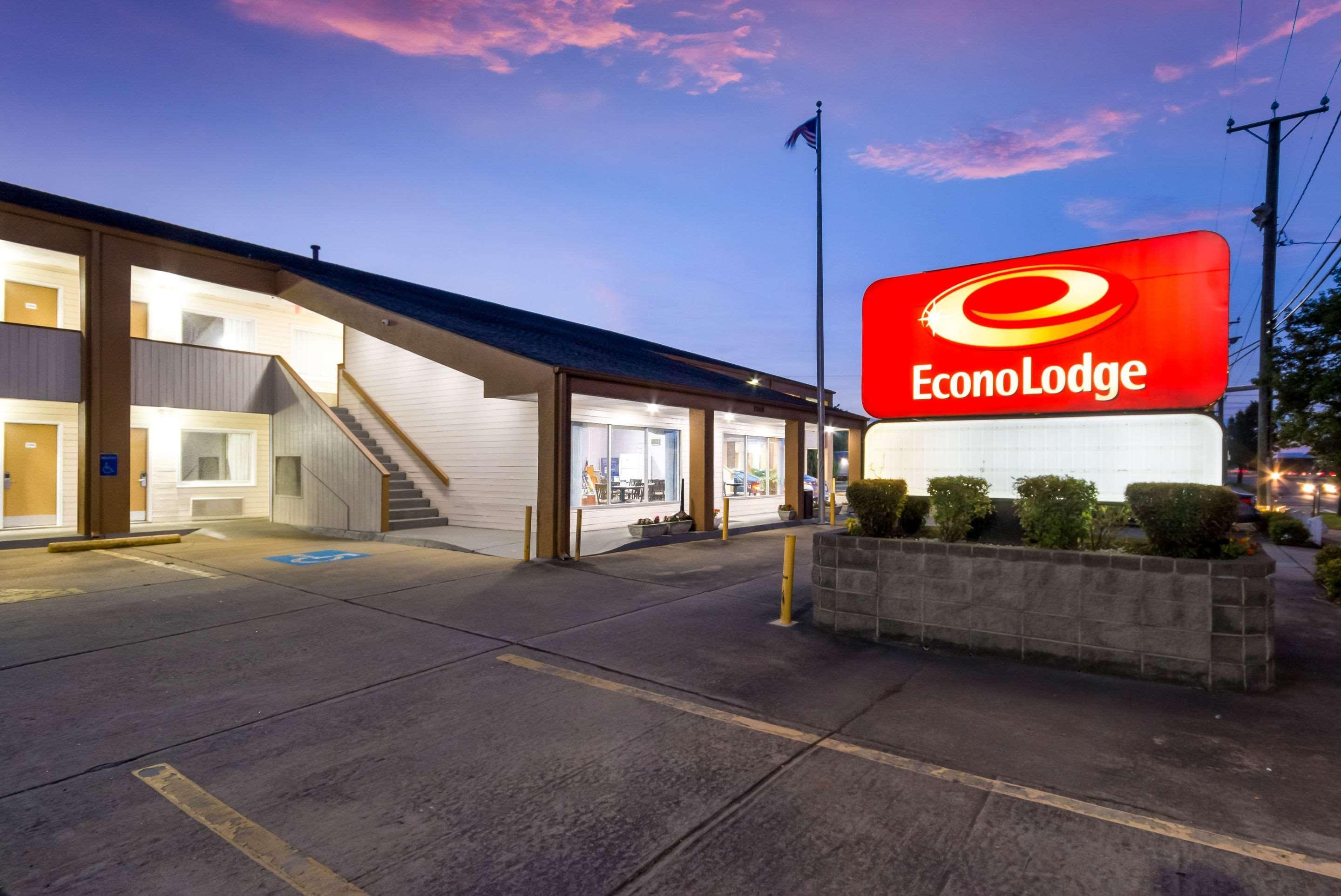 Econo Lodge Little Creek Norfolk Bagian luar foto
